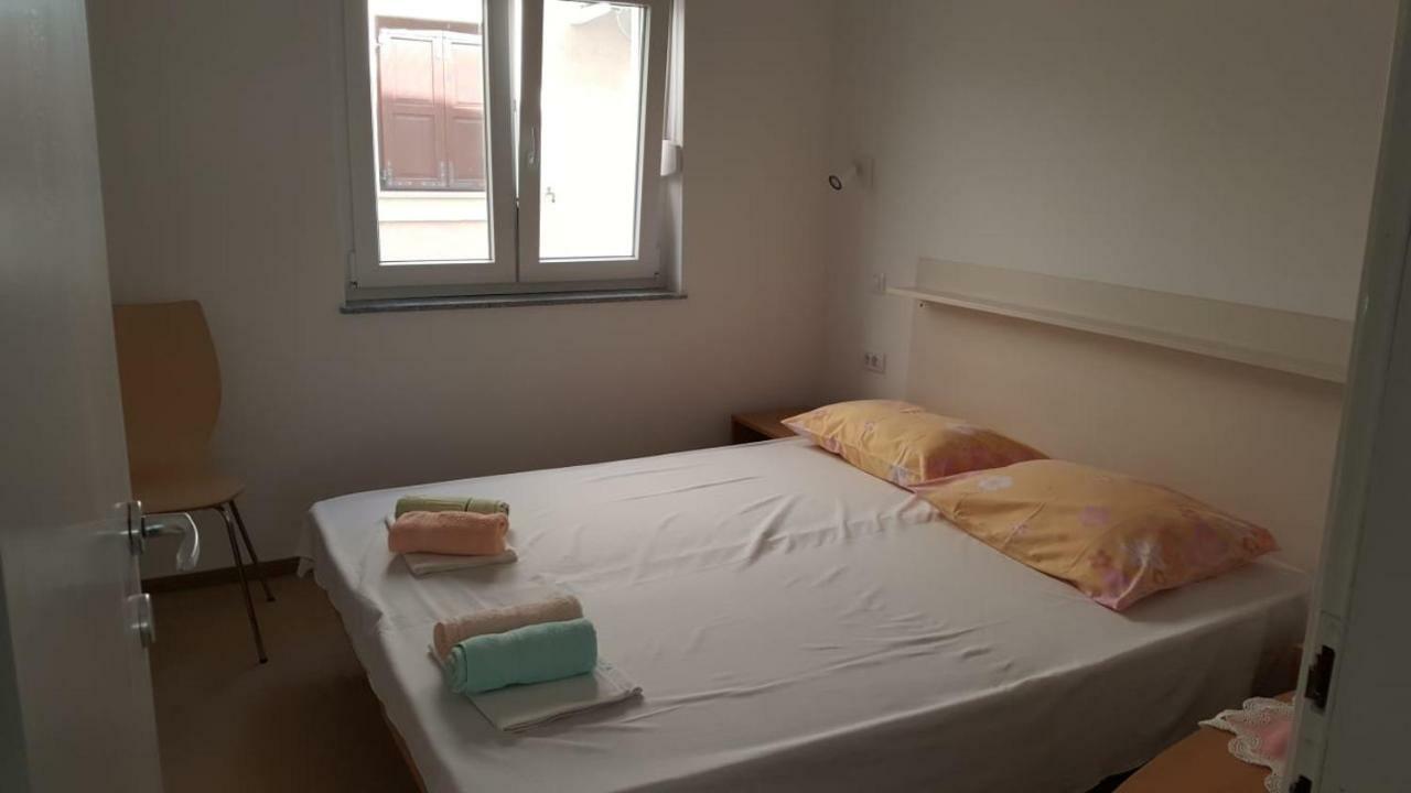 Holiday House Maretta Lukovo Šugarje Exteriör bild